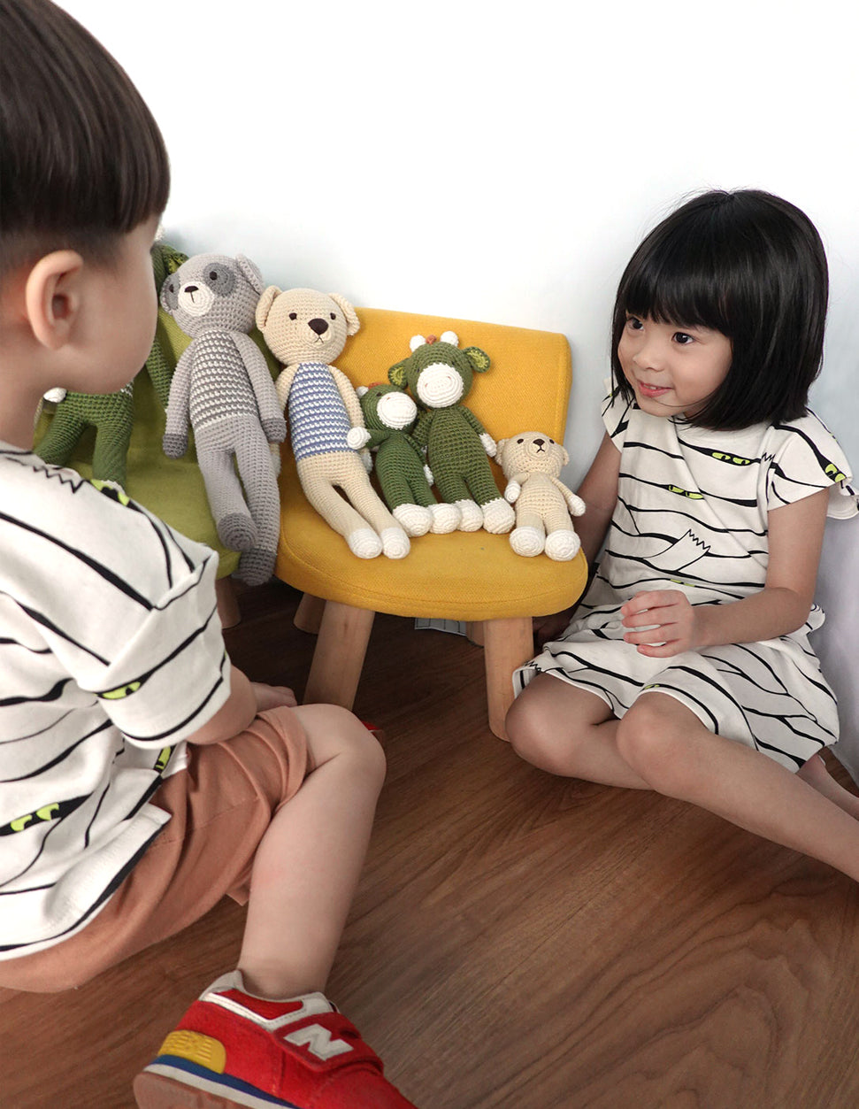 PEEK-A-BOO Cap Sleeves Girl Dress